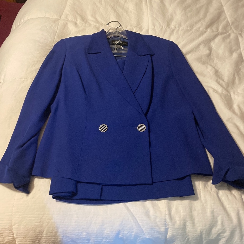 Suit
